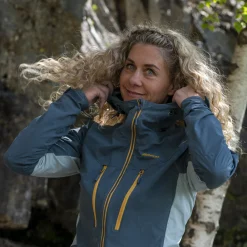 Cecilie Mountain Softshell Jacket - Bergans