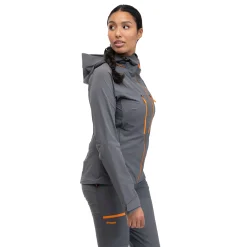 Cecilie Mountain Softshell Jacket - Bergans