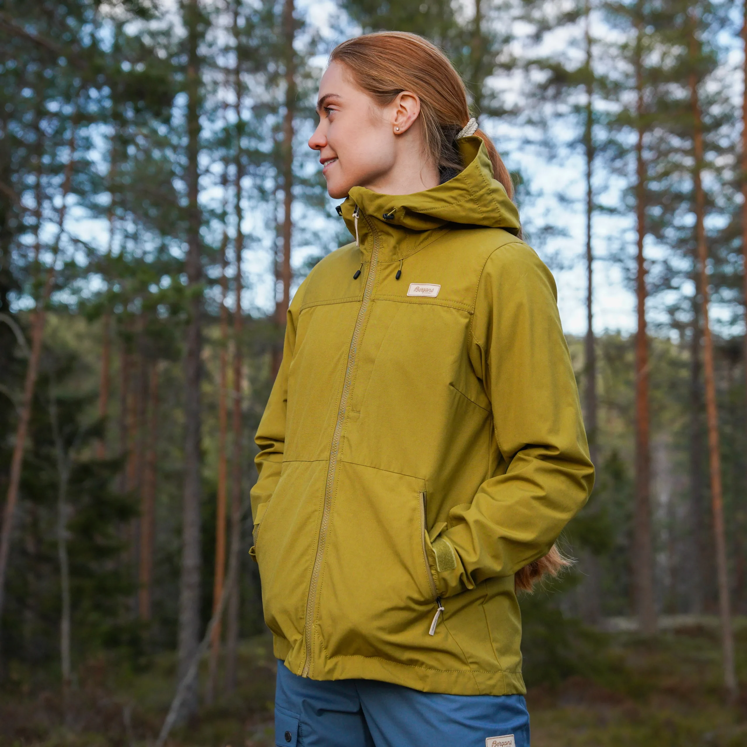 Nordmarka Leaf Light Wind Jacket Women - Bergans